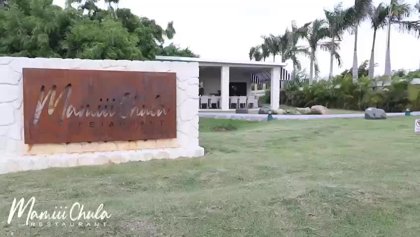 A promotional video showing the Mamiii Chula restaurant at Playa Palmera Beach Resort. 